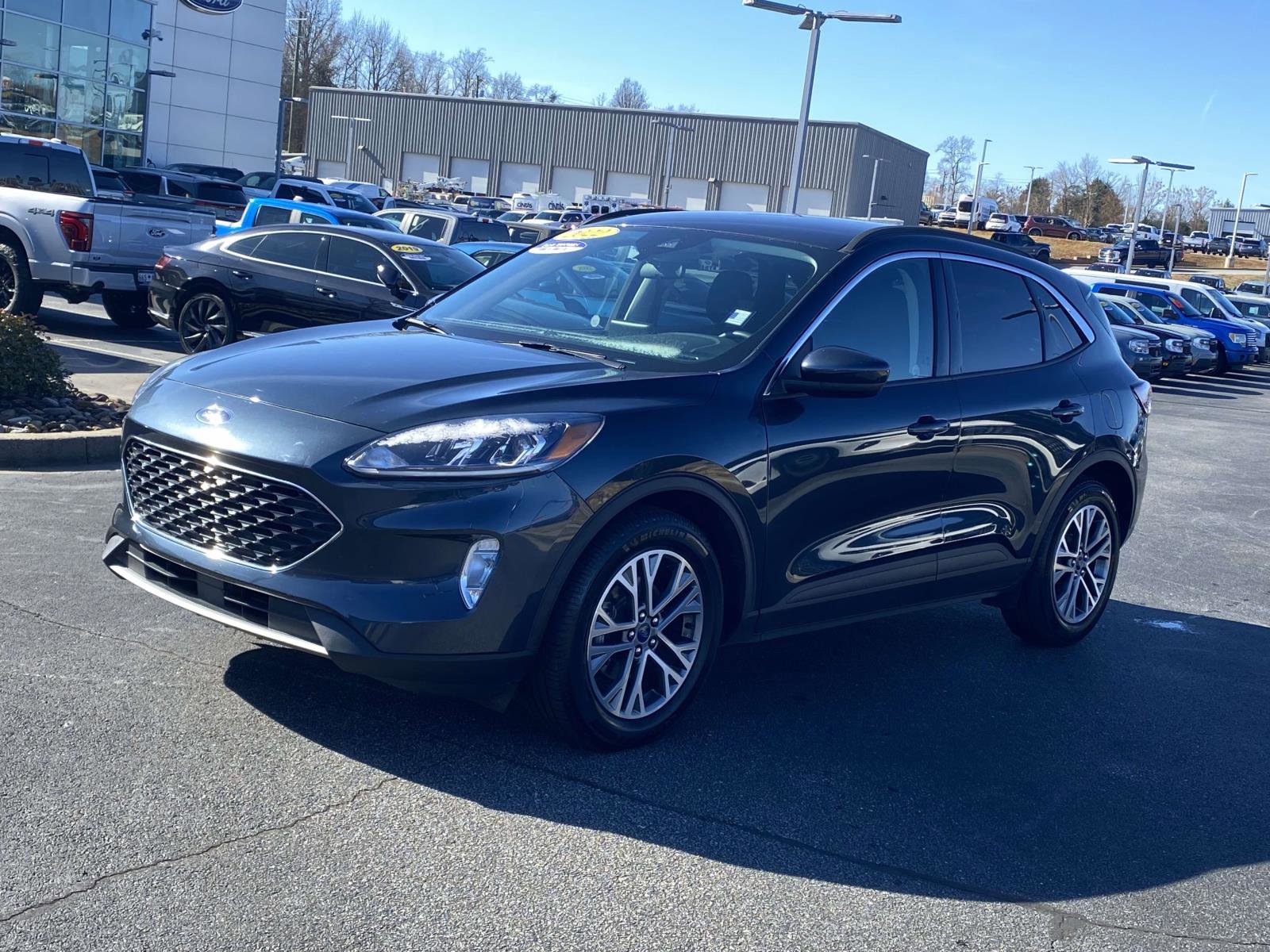 Used 2022 Ford Escape SEL FWD image 3