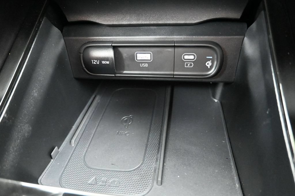 Certified 2025 Kia Telluride SX Prestige AWD/4WD image 23