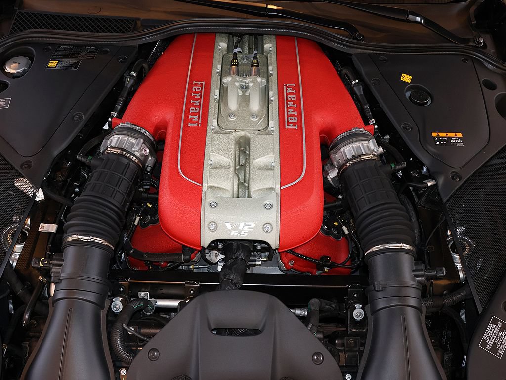 Certified 2020 Ferrari 812 Superfast RWD image 86