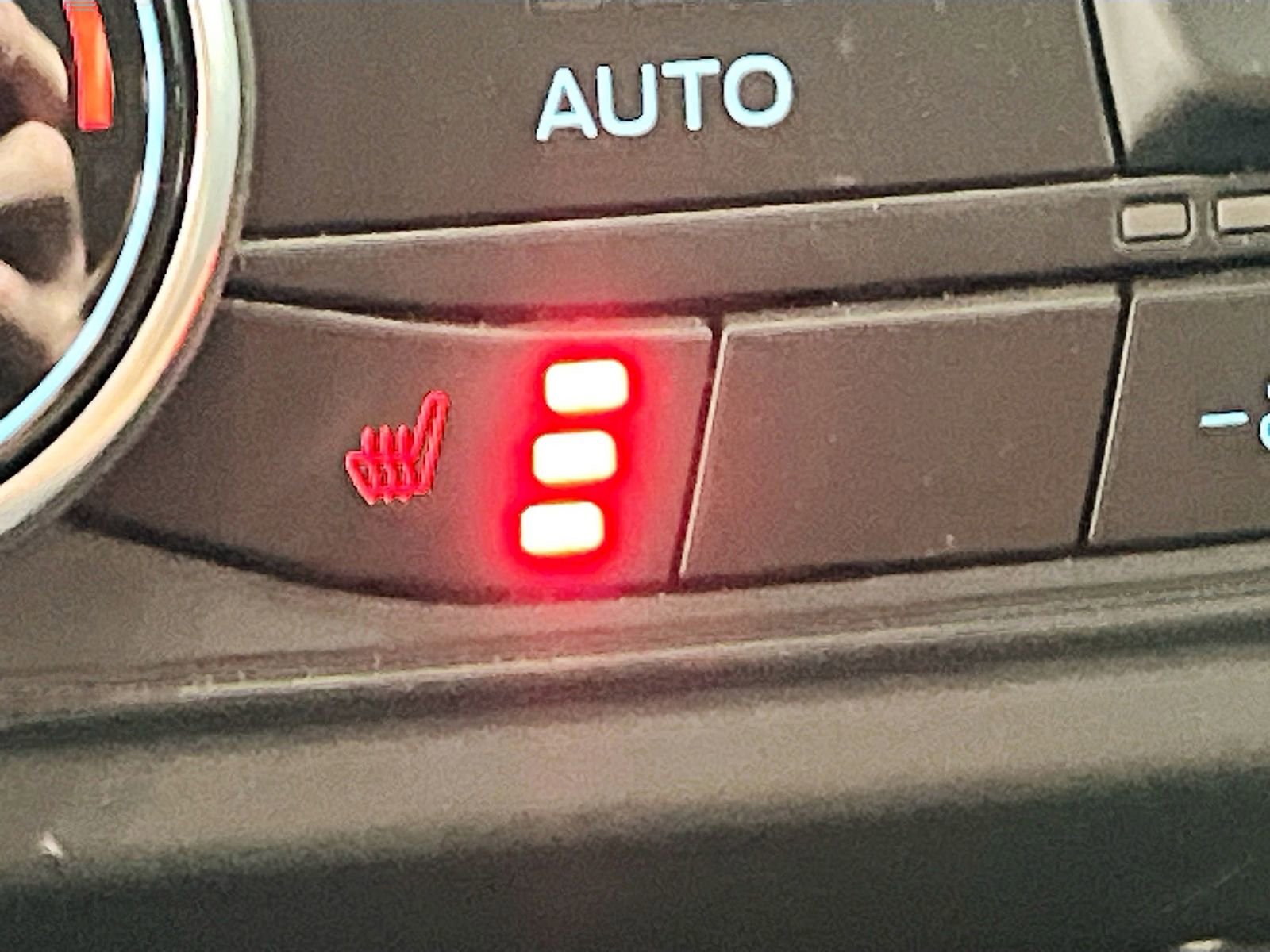 Used 2024 Ford Maverick Lariat w/ FX4 Off-Road Package AWD/4WD image 21