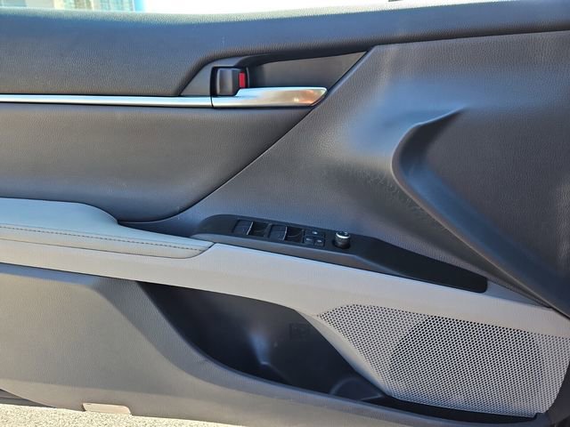 Used 2021 Toyota Camry XLE FWD image 24