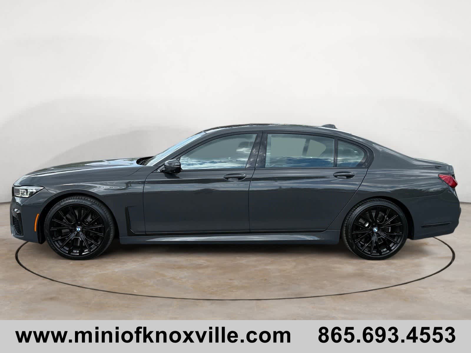 Used 2022 BMW 750i xDrive w/ Executive Package AWD/4WD image 6