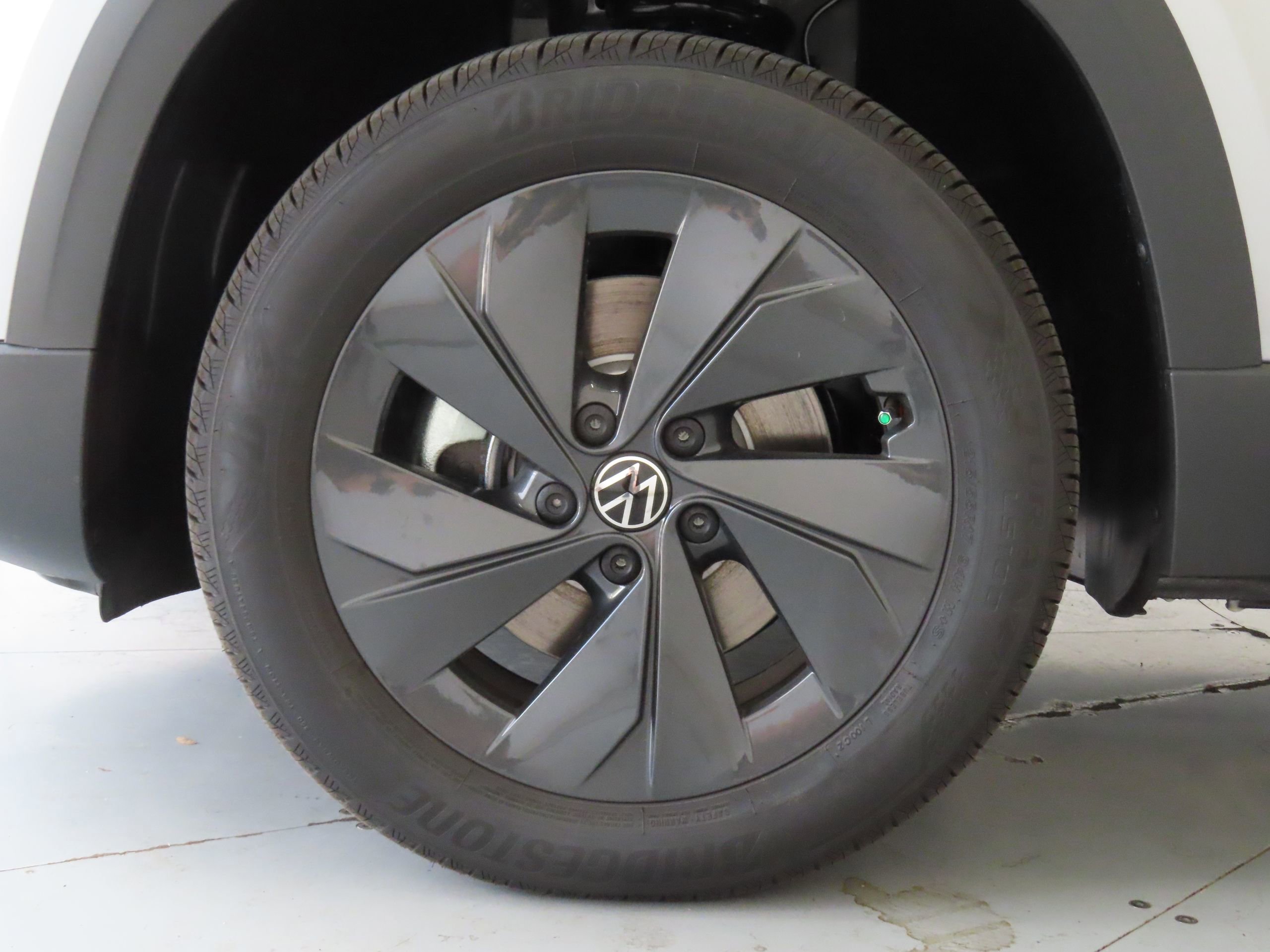 New 2025 Volkswagen Taos S image 27