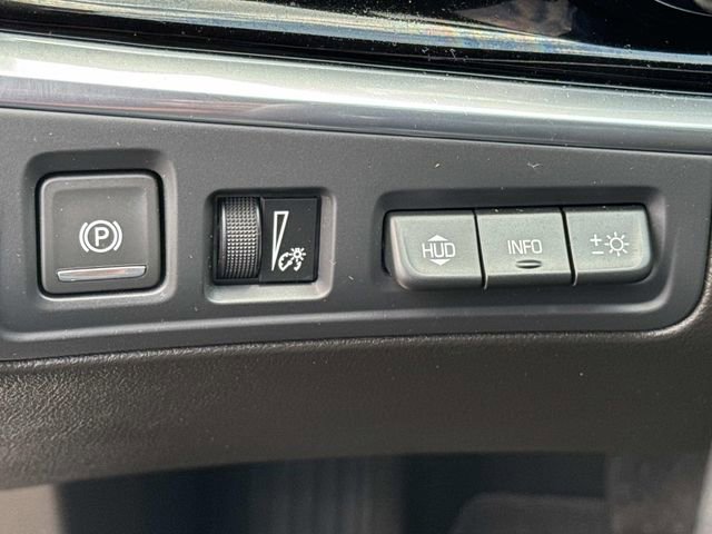 Used 2022 Cadillac XT6 Premium Luxury w/ Technology Package image 27