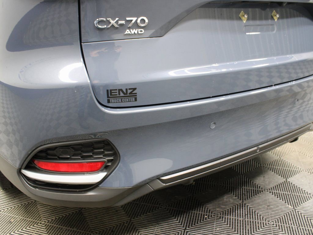 Used 2025 MAZDA CX-70 Plug-In Hybrid w/ Premium Pkg image 36