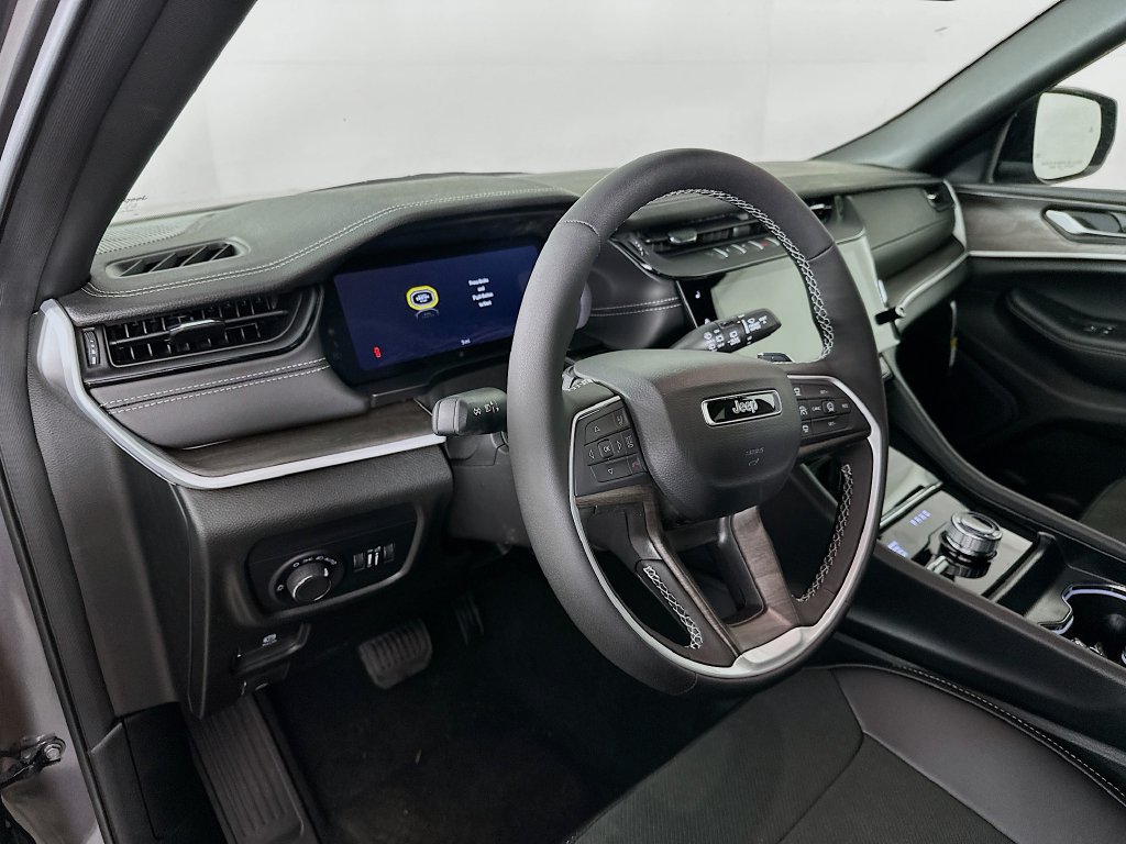 New 2026 Jeep Grand Cherokee L 4WD image 13