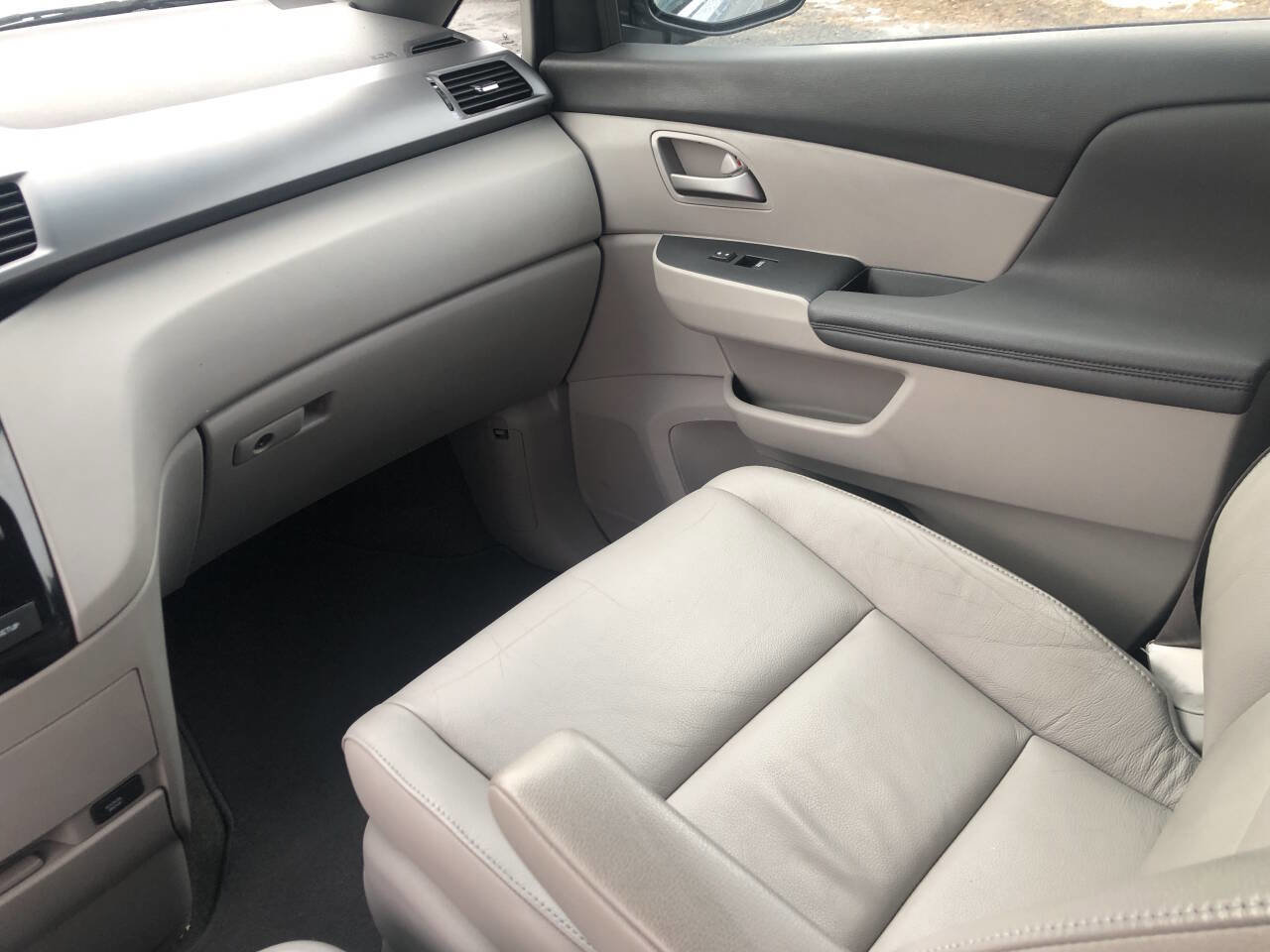 Used 2012 Honda Odyssey EX-L image 8