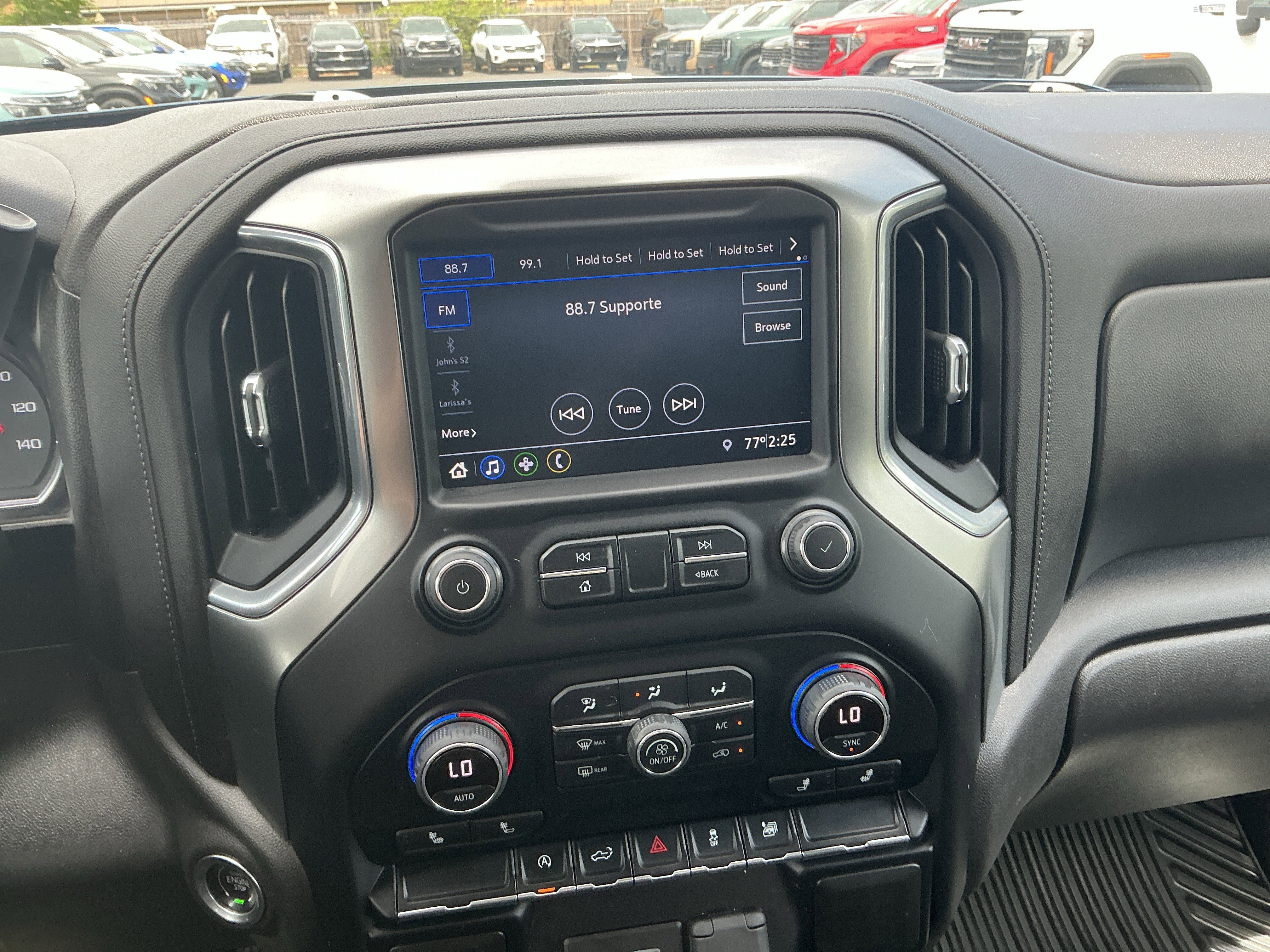 Used 2021 Chevrolet Silverado 1500 LT AWD/4WD image 21