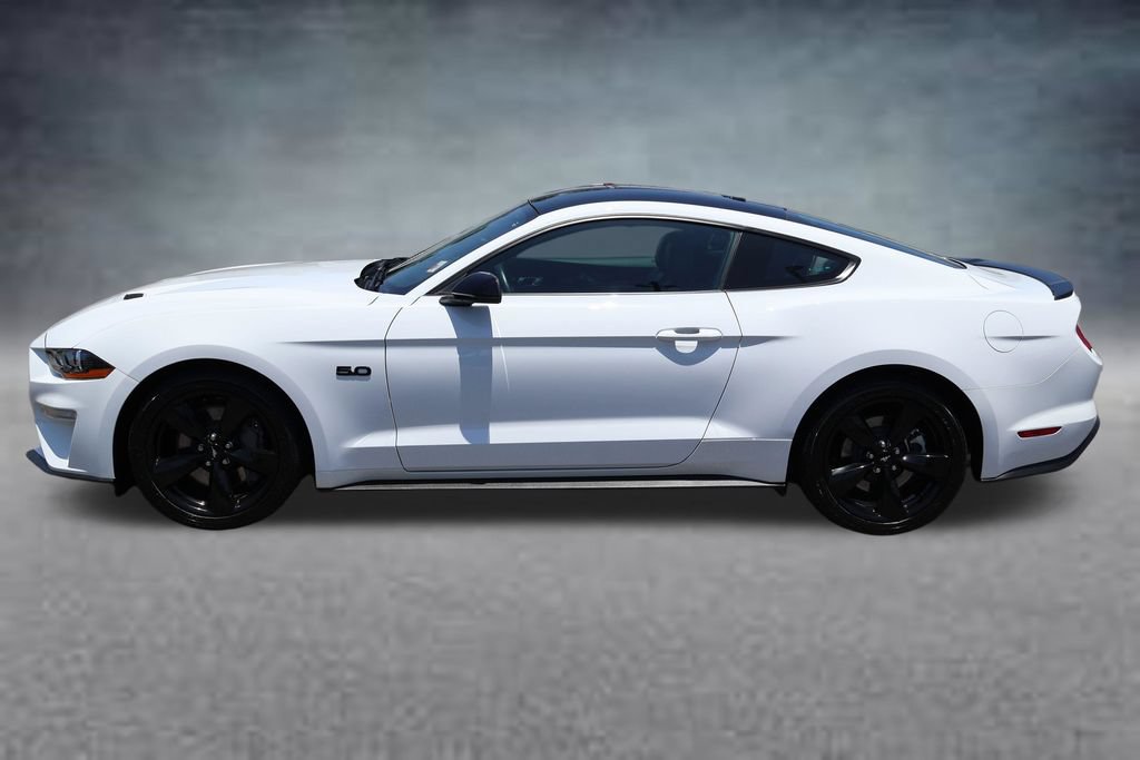 Used 2022 Ford Mustang GT Premium w/ Equipment Group 401A RWD image 4