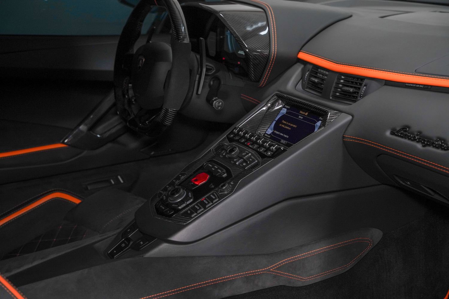 Used 2018 Lamborghini Aventador S image 26