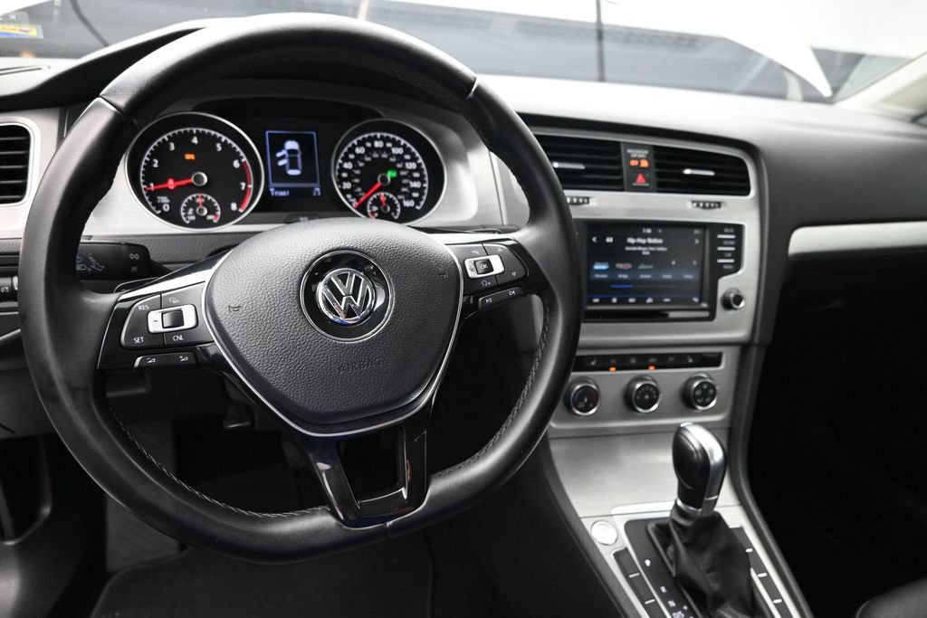 Used 2017 Volkswagen Golf Wolfsburg Edition FWD image 21