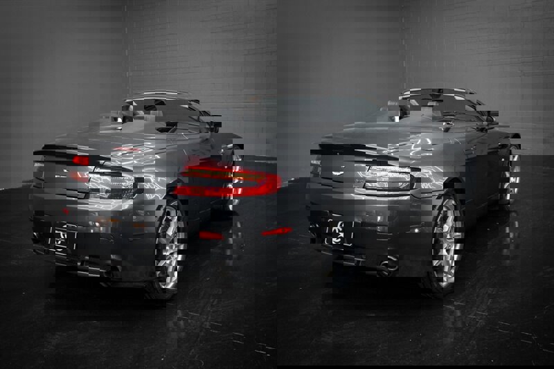 Used 2007 Aston Martin V8 Vantage Roadster image 25