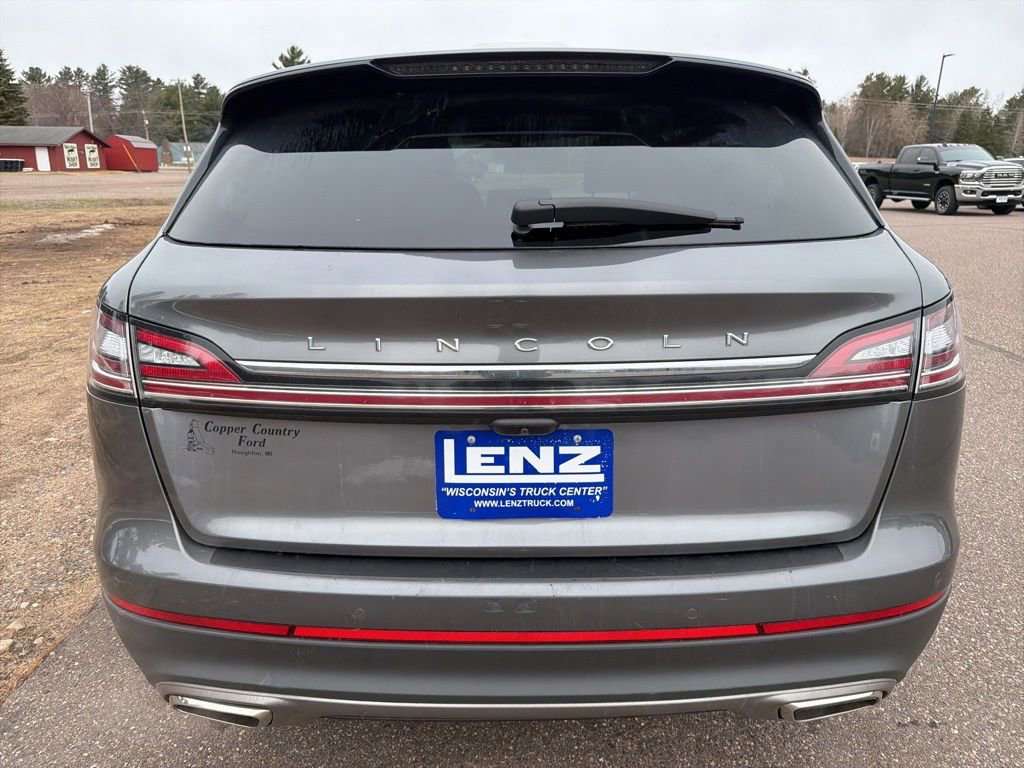 Used 2022 Lincoln Nautilus Reserve AWD/4WD image 4