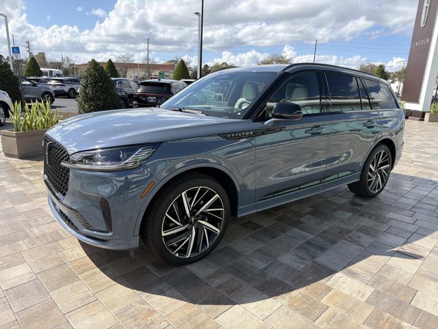 New 2026 Lincoln Aviator Black Label w/ Jet Appearance Package image 5
