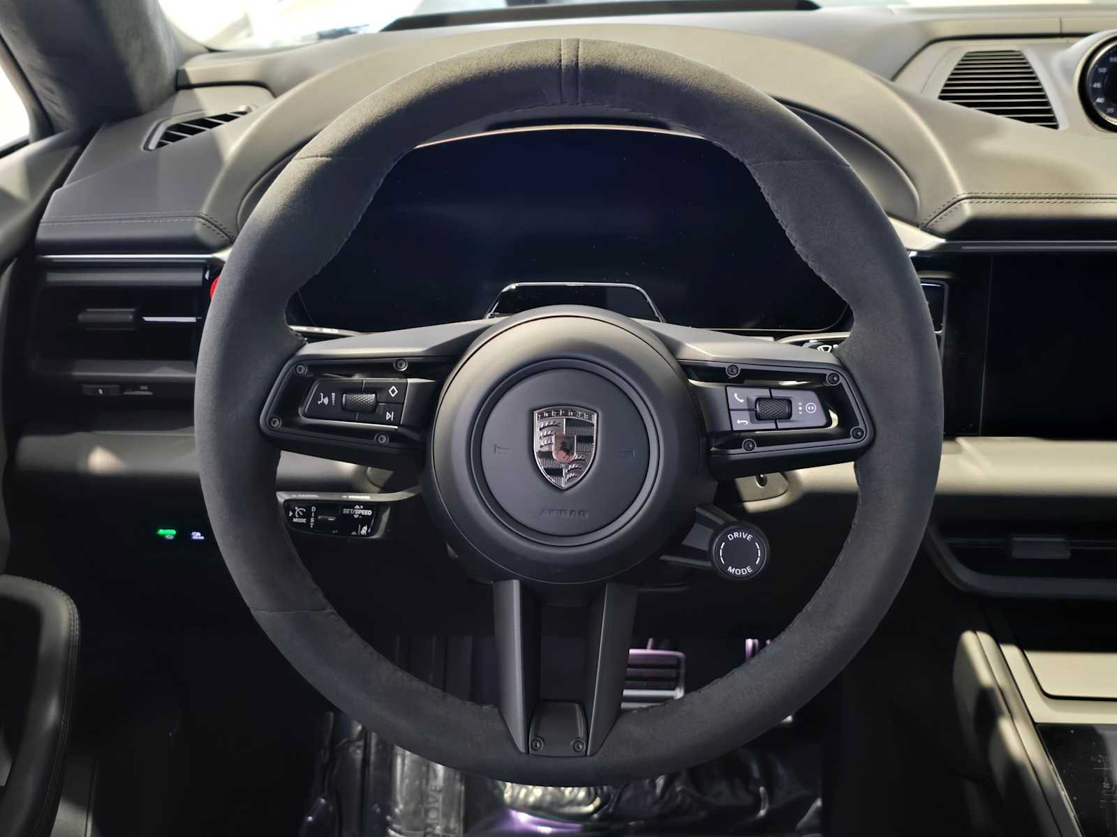 New 2026 Porsche Macan Turbo Electric AWD/4WD image 20