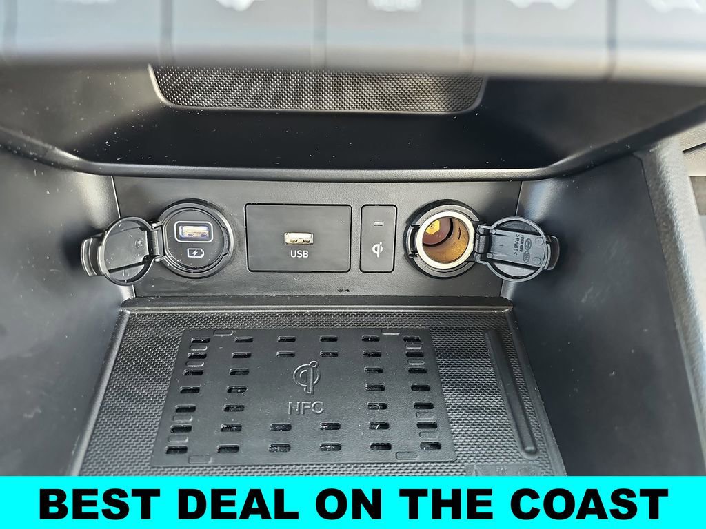 Used 2022 Hyundai Kona Limited image 25