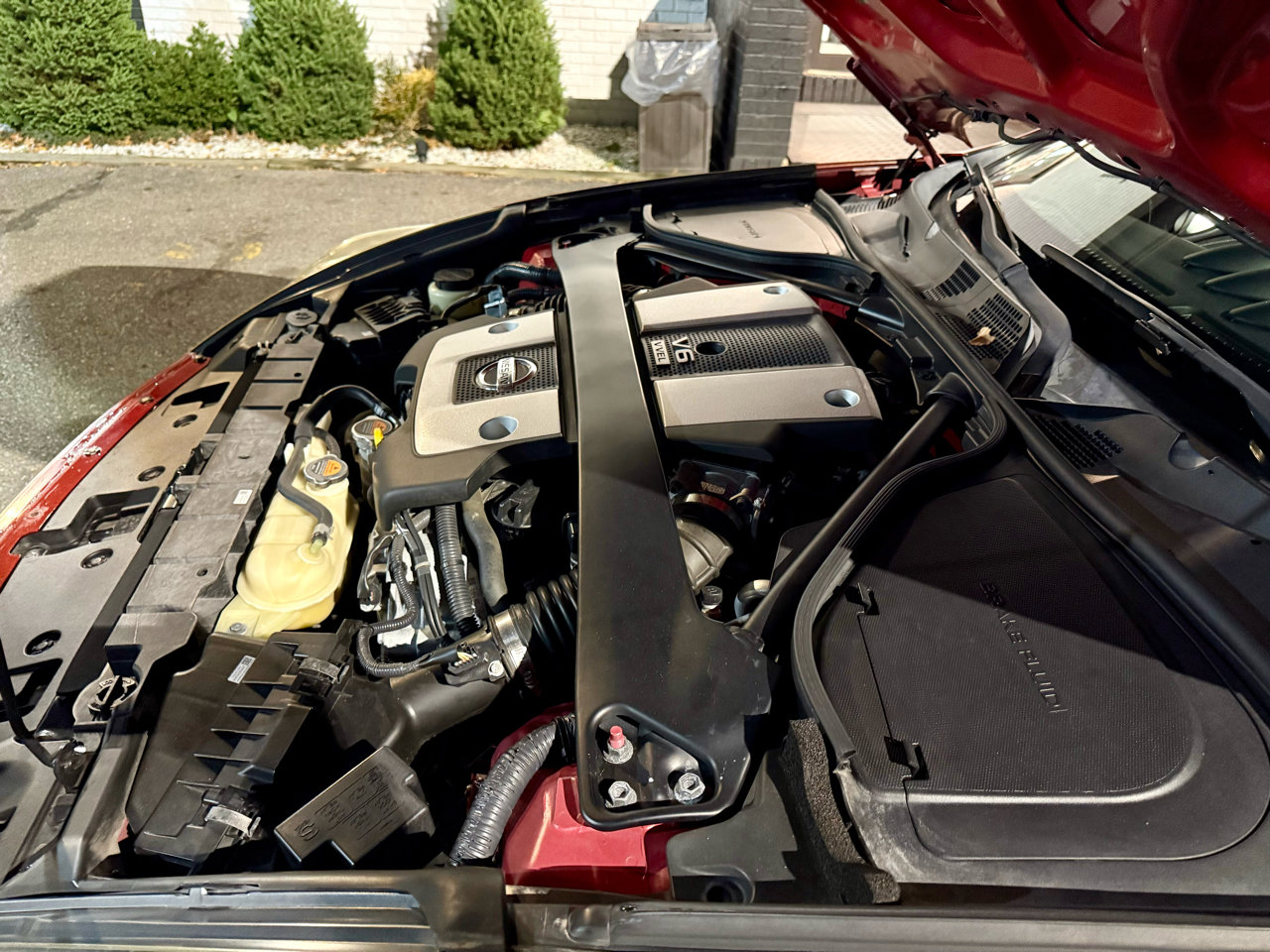 Used 2016 Nissan 370Z Roadster image 29