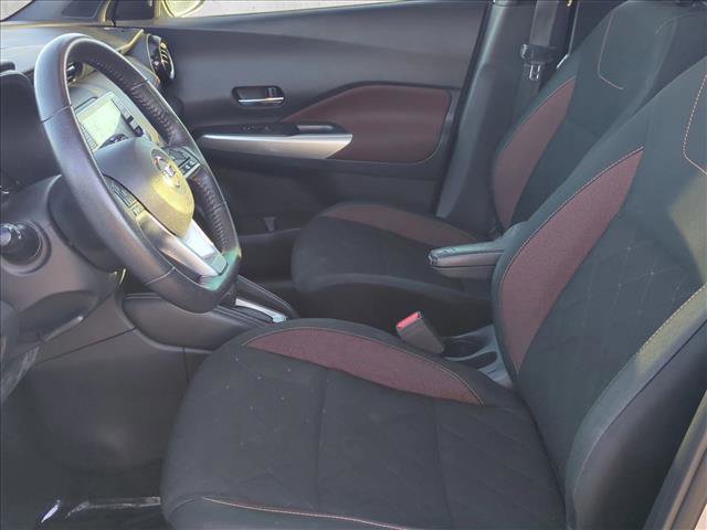 Used 2020 Nissan Kicks SR image 15