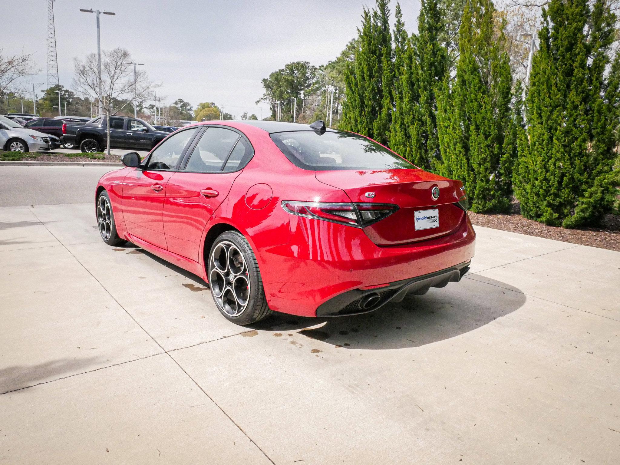 Used 2024 Alfa Romeo Giulia Veloce image 8