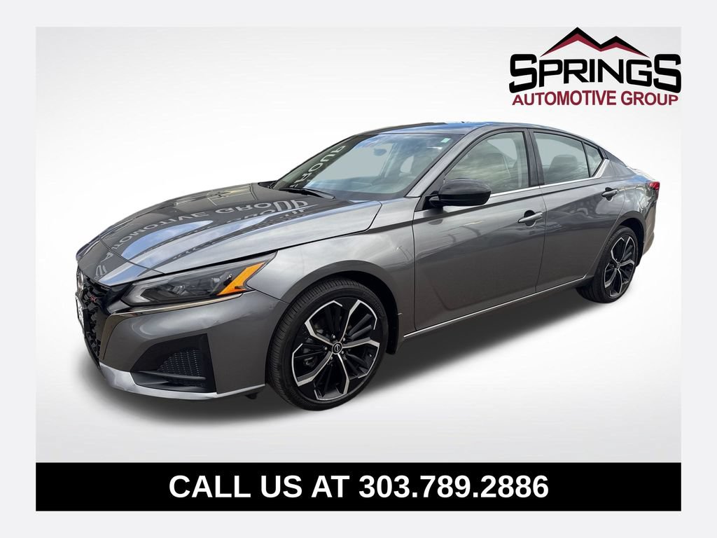 Used 2023 Nissan Altima 2.5 SR AWD/4WD image 1