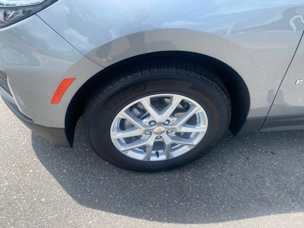 Used 2024 Chevrolet Equinox LT FWD image 12