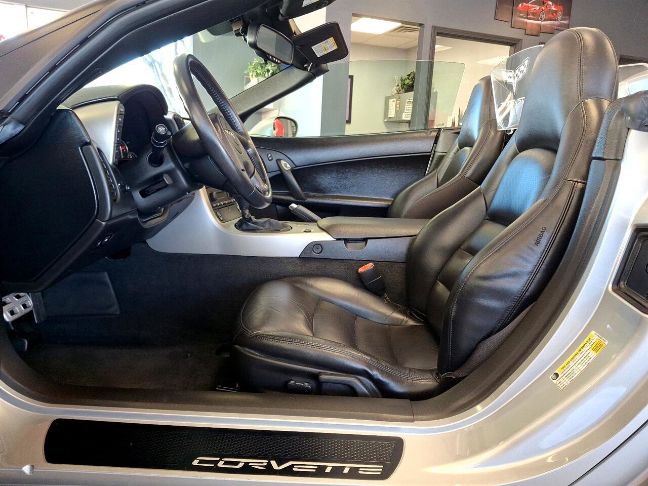 Used 2005 Chevrolet Corvette Convertible w/ Preferred Equipment Group image 15