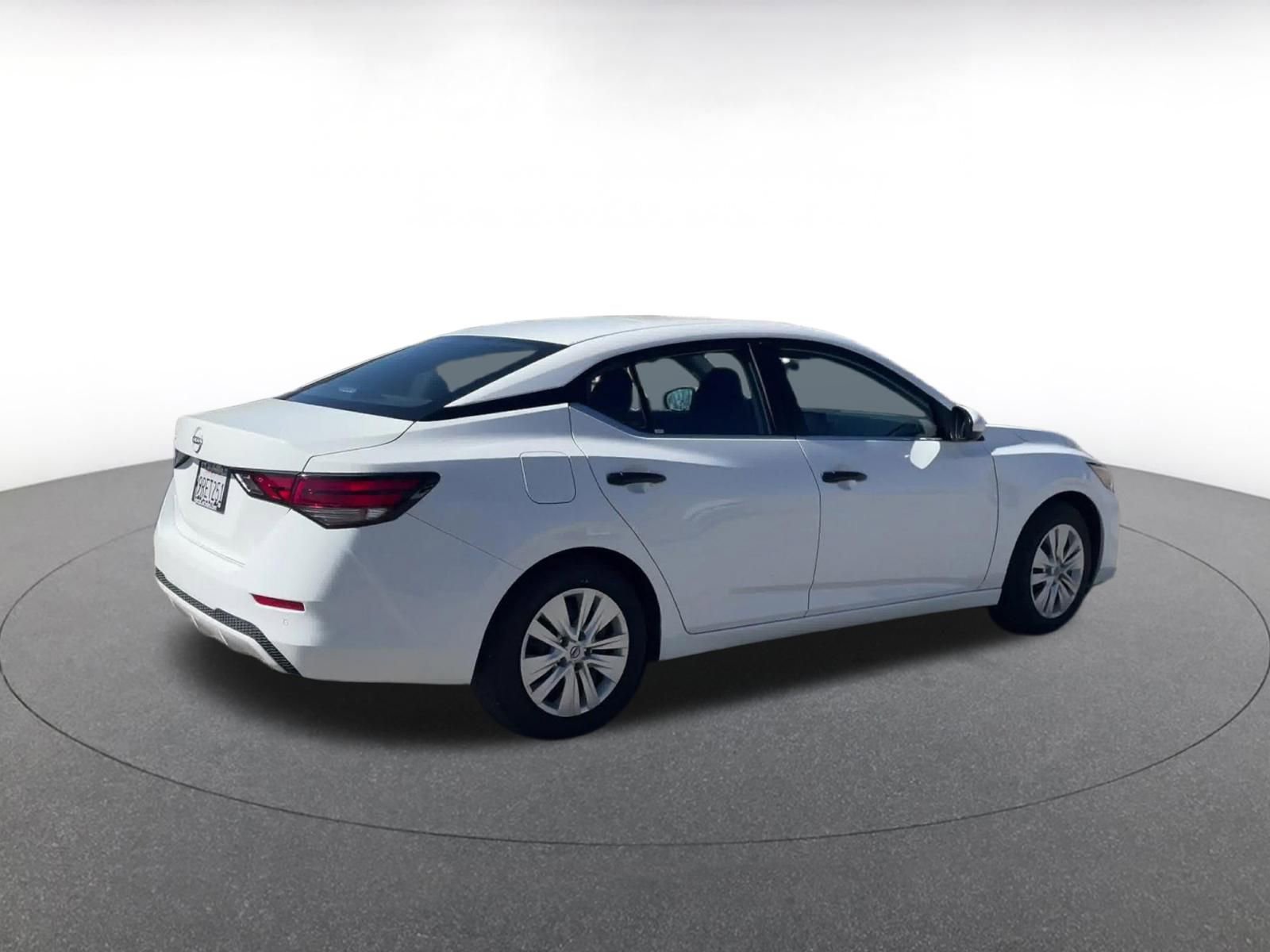 Used 2025 Nissan Sentra S image 15