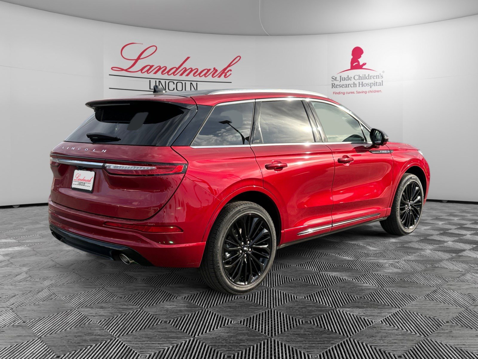 Certified 2024 Lincoln Corsair Grand Touring w/ Equipment Group 301A AWD/4WD image 5