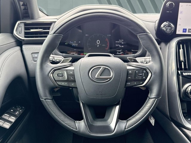 Certified 2025 Lexus LX 700h Luxury w/ Appearance Package AWD/4WD image 13