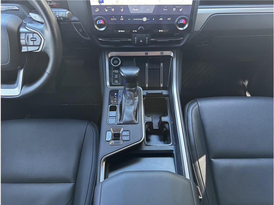 Used 2024 Lexus GX 550 AWD/4WD image 25