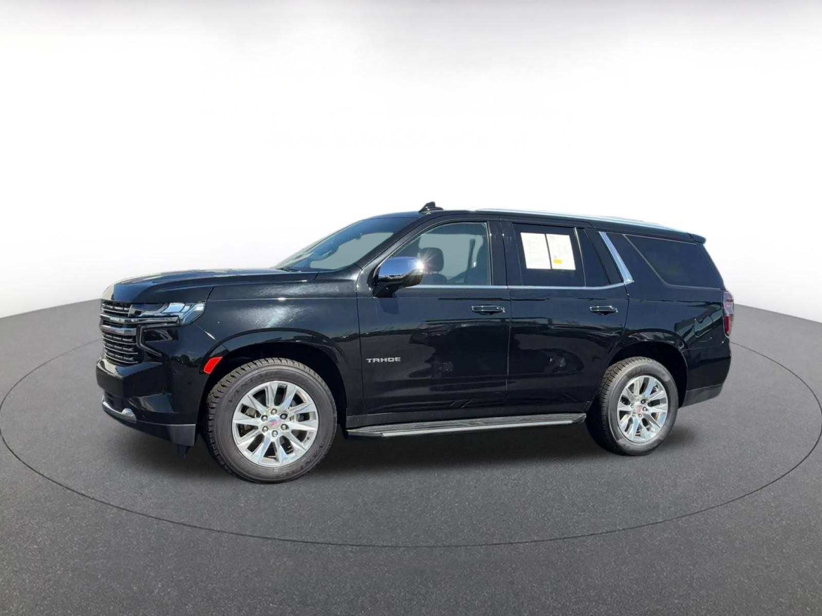 Used 2023 Chevrolet Tahoe Premier AWD/4WD image 7