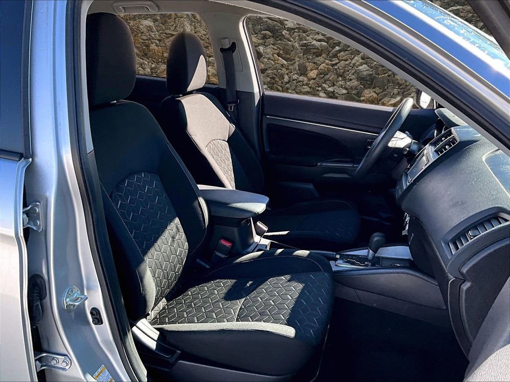 Used 2022 Mitsubishi Outlander Sport ES image 7