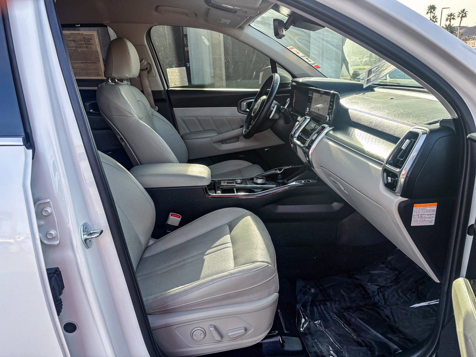 Used 2023 Kia Sorento SX Prestige image 20