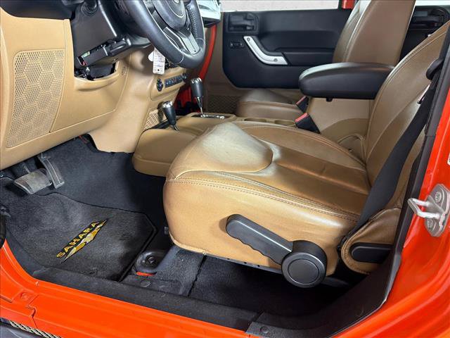 Used 2015 Jeep Wrangler Unlimited Sahara AWD/4WD image 10