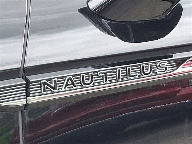 Used 2022 Lincoln Nautilus Black Label AWD/4WD image 30