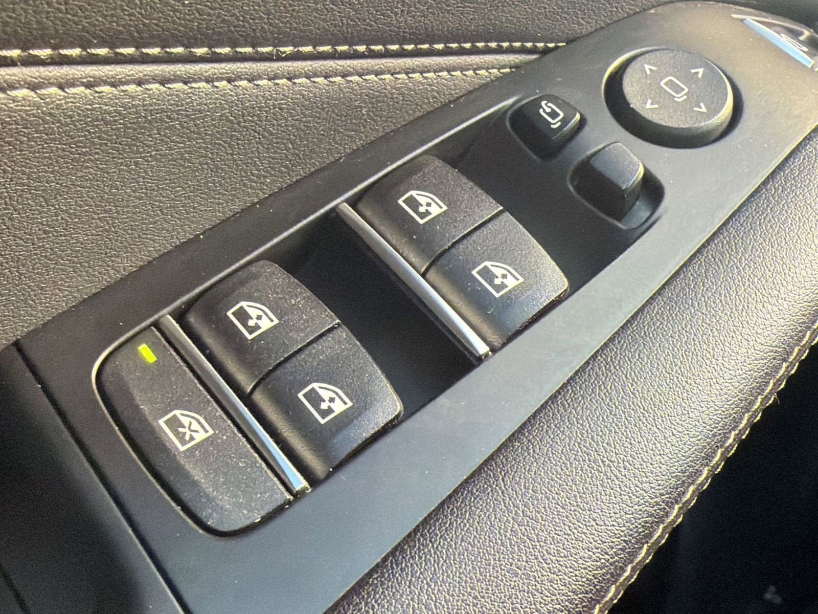 Used 2023 BMW X5 xDrive40i AWD/4WD image 27