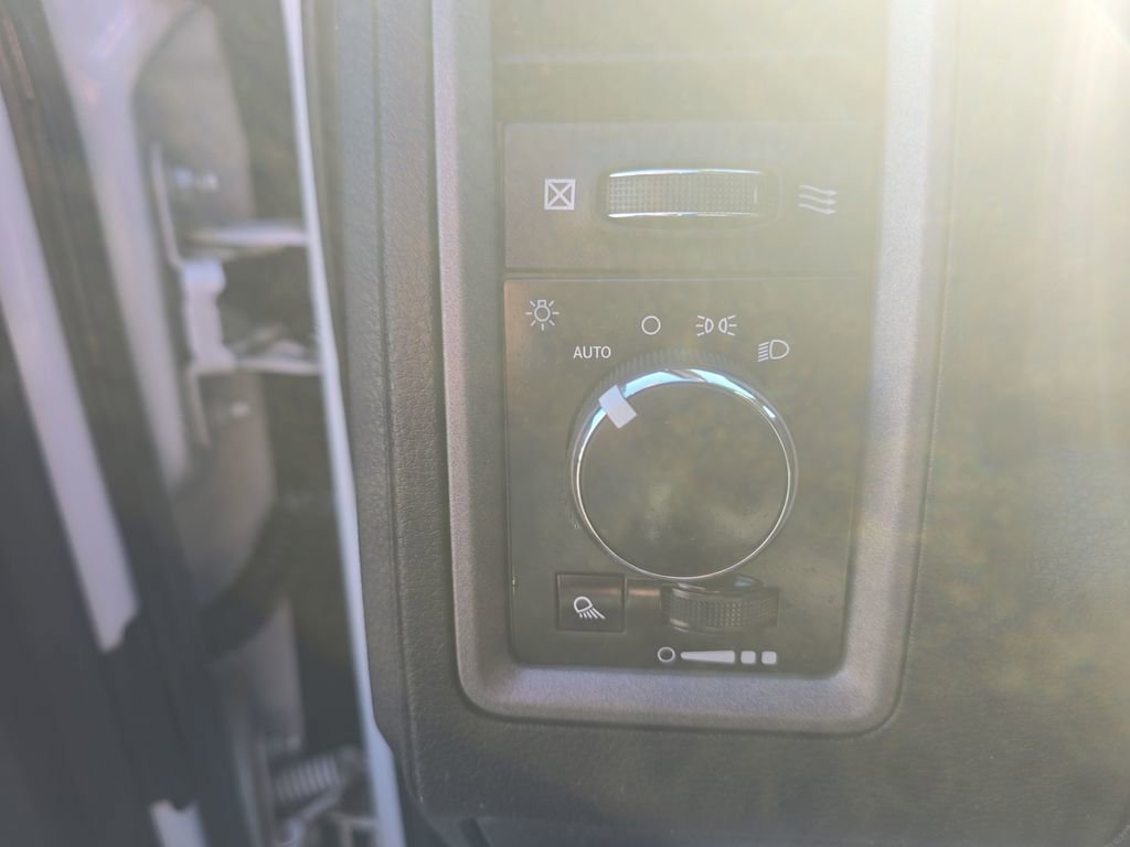 Used 2018 RAM 2500 Tradesman AWD/4WD image 21