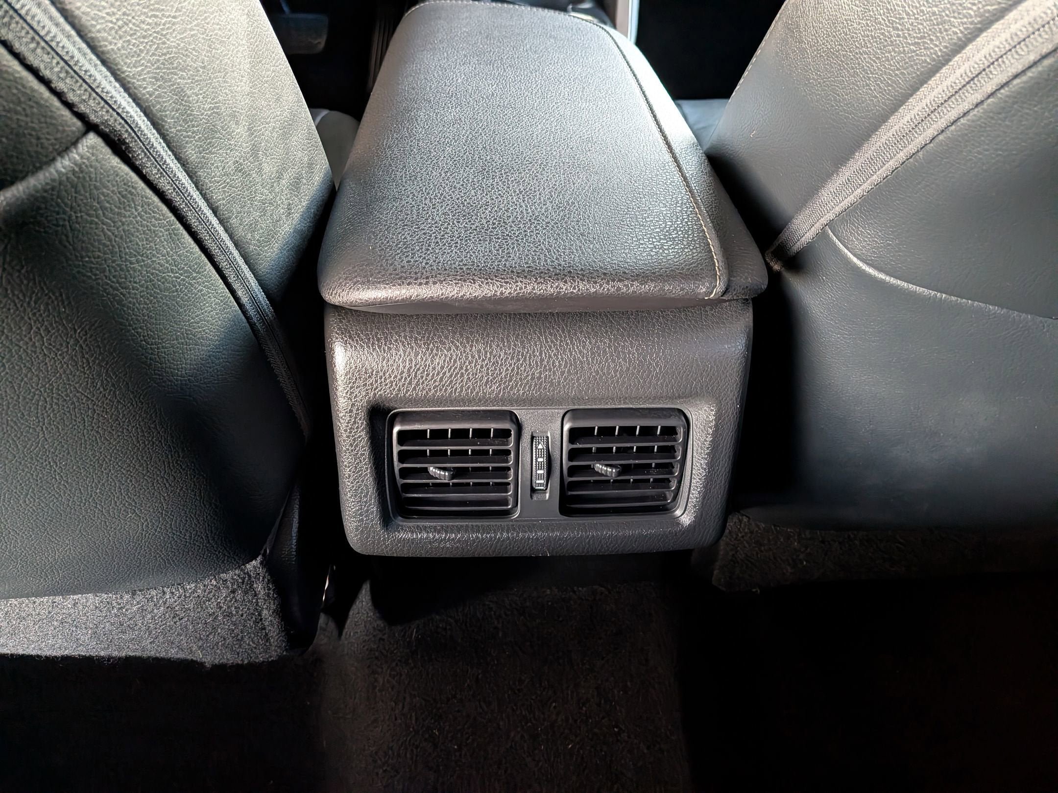Used 2019 Toyota Camry XSE w/ Driver Assist Package FWD image 31