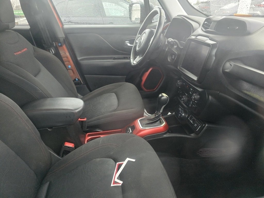 Used 2021 Jeep Renegade Trailhawk image 15