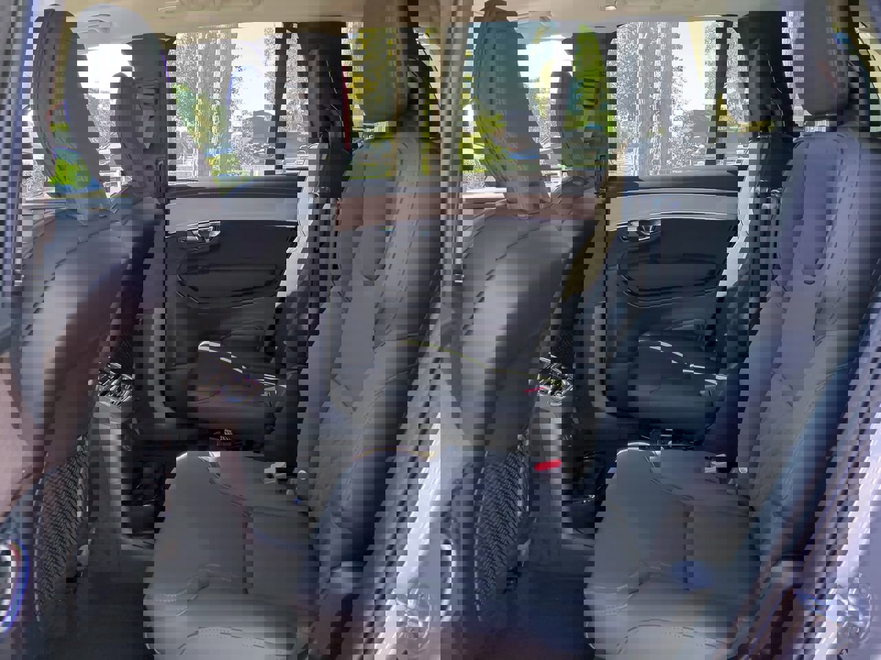 New 2026 Volvo XC90 T8 Plus image 12