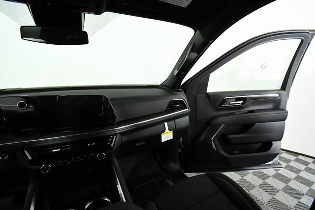 New 2026 Chevrolet Suburban LS AWD/4WD image 20