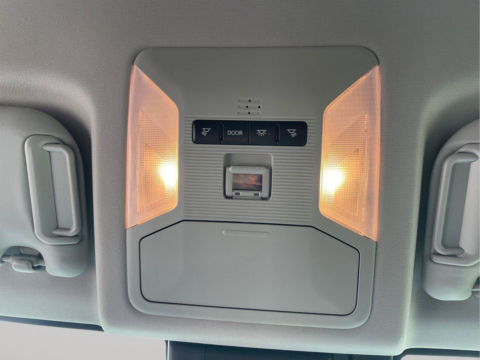 Used 2020 Toyota RAV4 XLE w/ Carpet Mat Package image 26