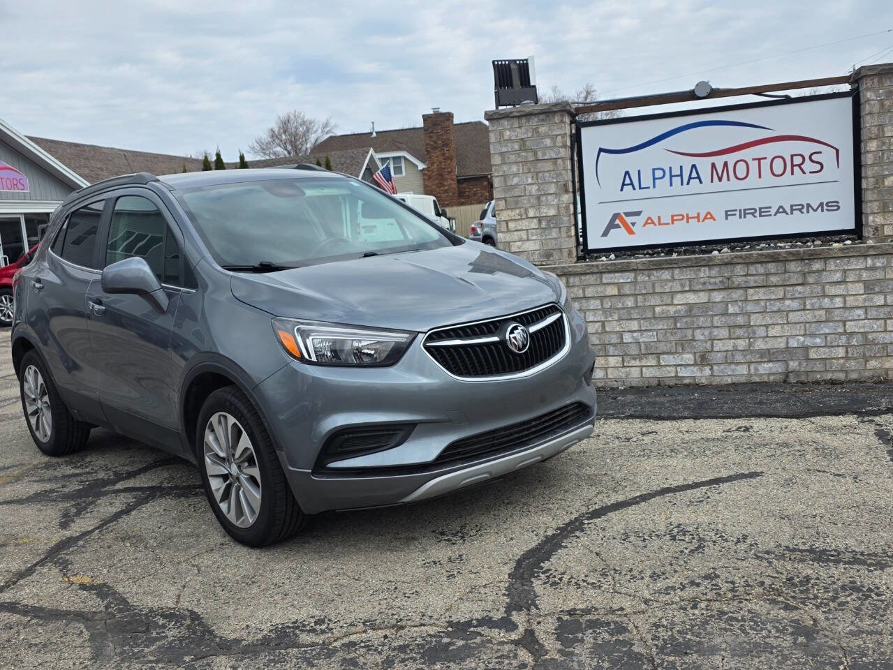 Used 2020 Buick Encore Preferred w/ Safety Package FWD image 1