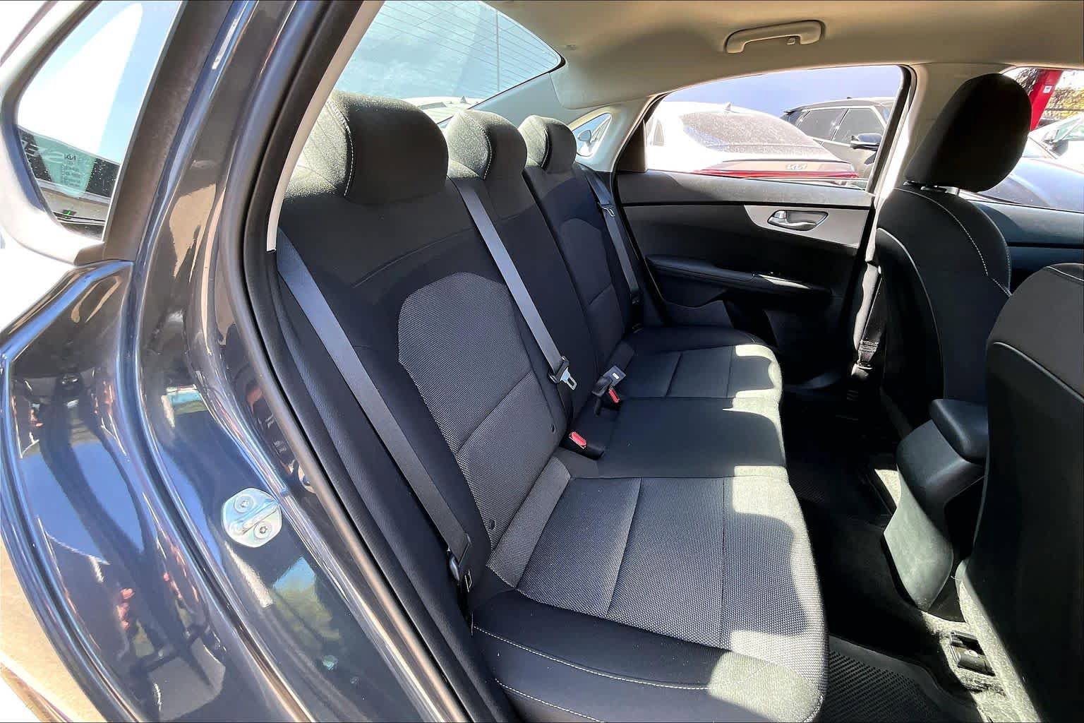 Used 2022 Kia Forte LXS w/ LXS Technology Package image 19