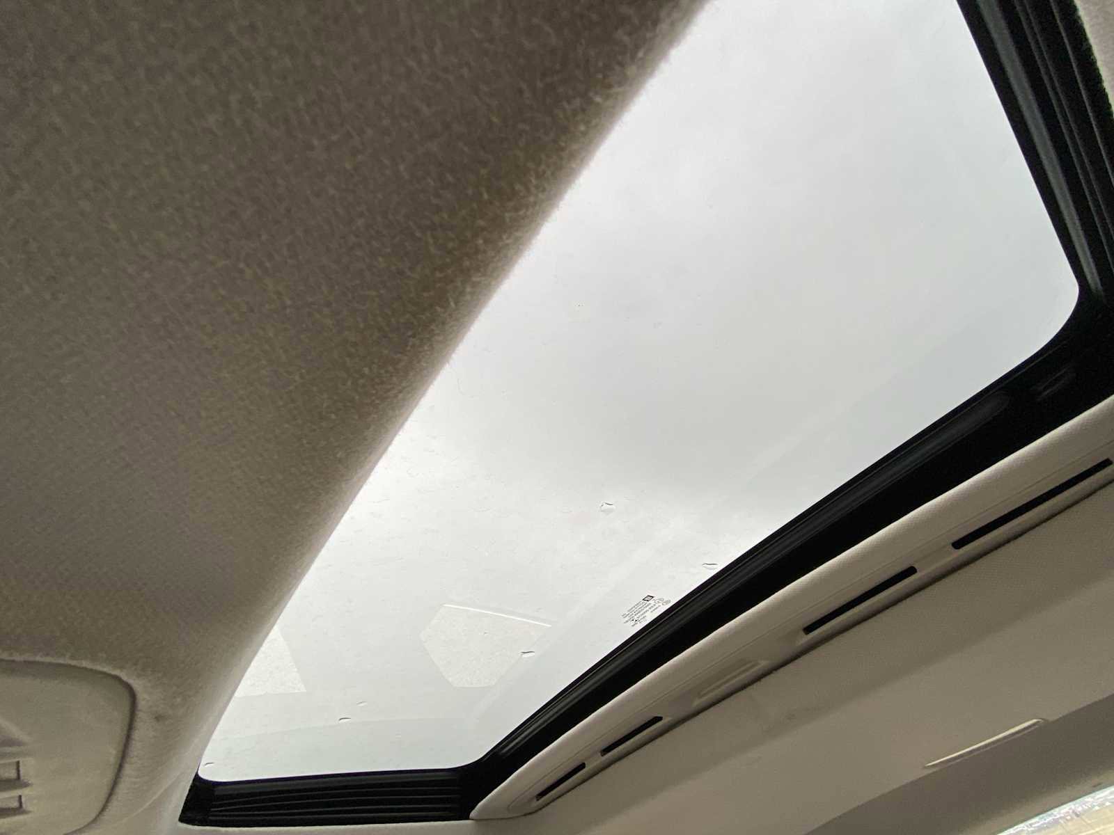 Used 2017 Chevrolet Cruze Premier image 27