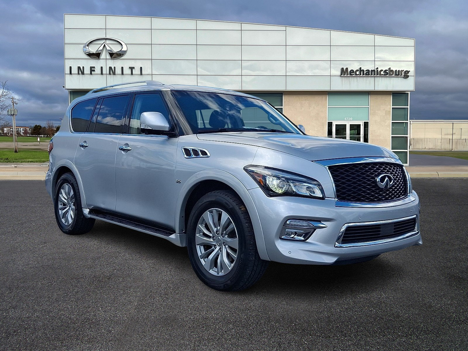 Used 2017 INFINITI QX80 4WD w/ Driver Assistance Package