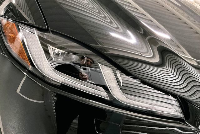 Certified 2025 Jaguar F-PACE R-Dynamic S image 28