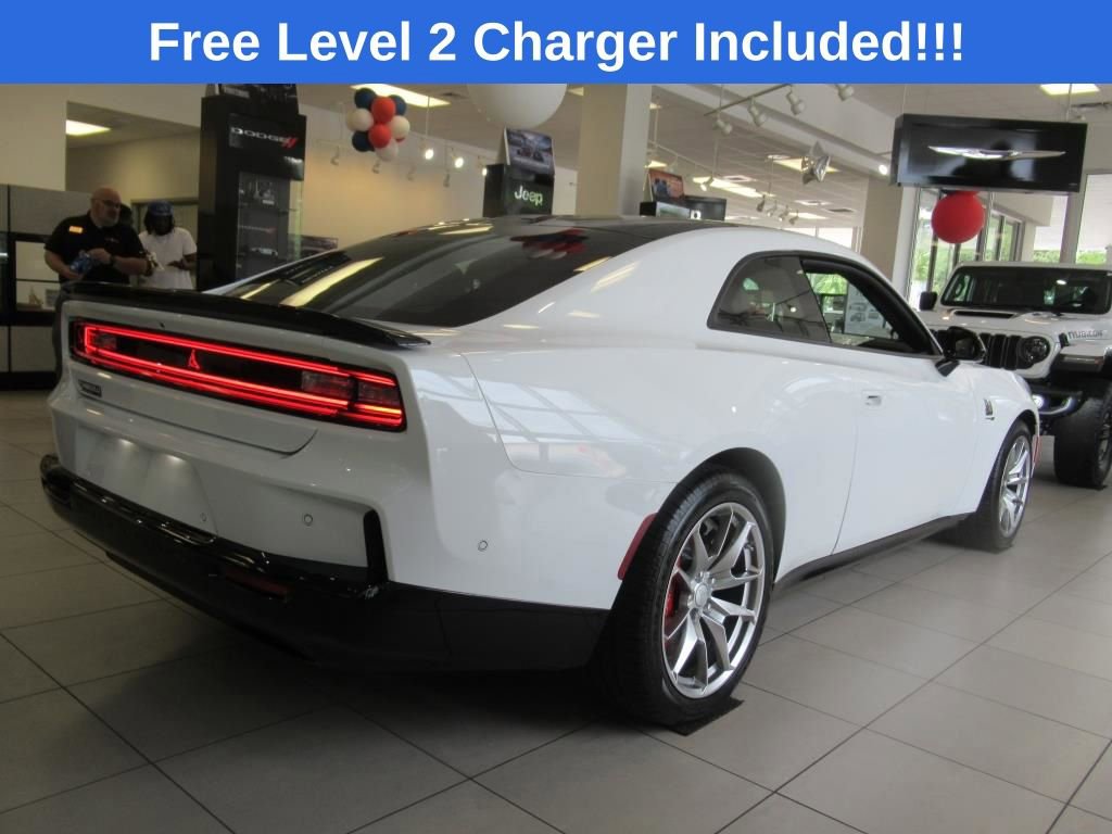 Used 2024 Dodge Charger R/T Scat Pack w/ Plus Group image 6