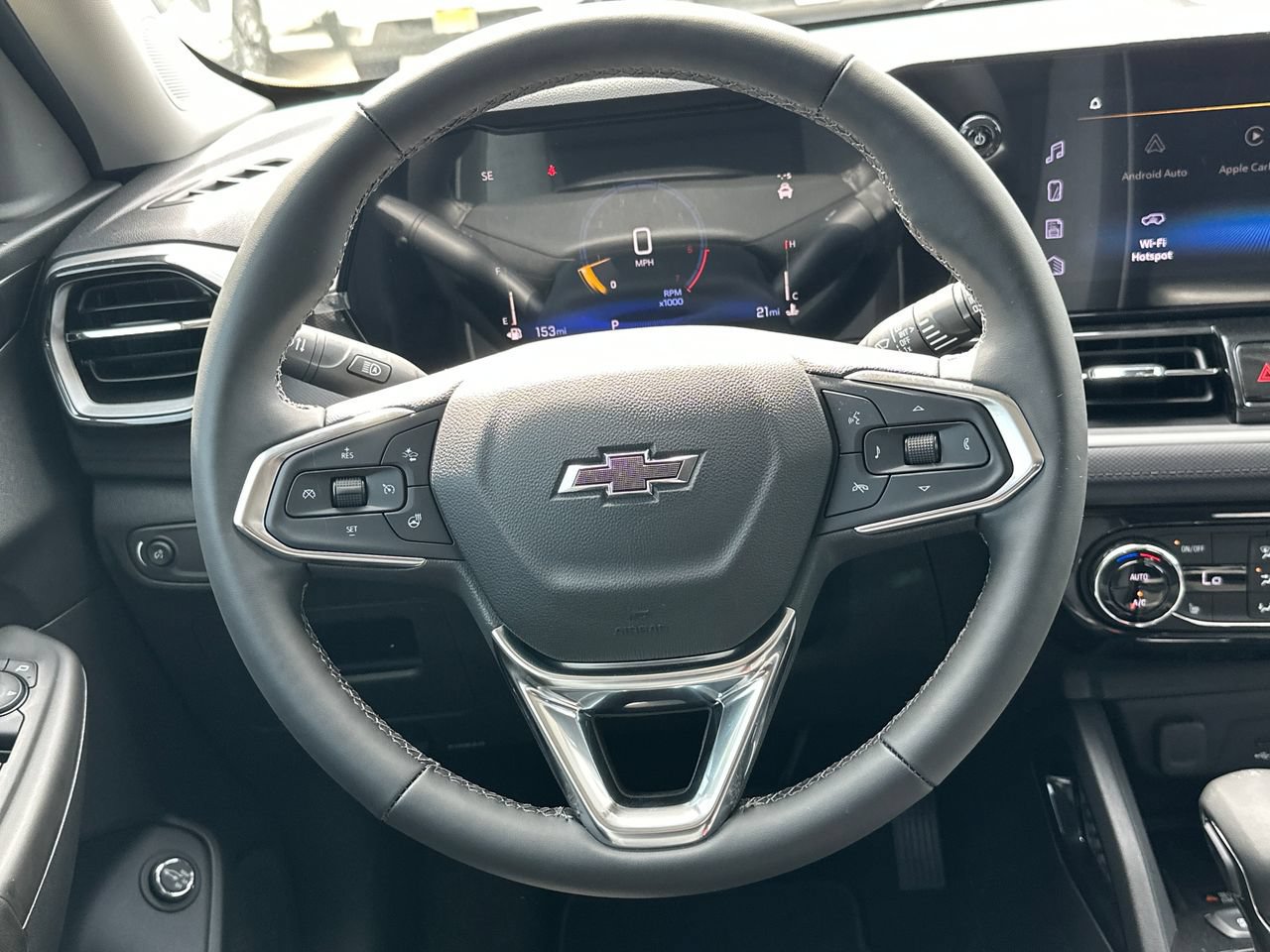 New 2026 Chevrolet TrailBlazer LT w/ Convenience Package FWD image 15