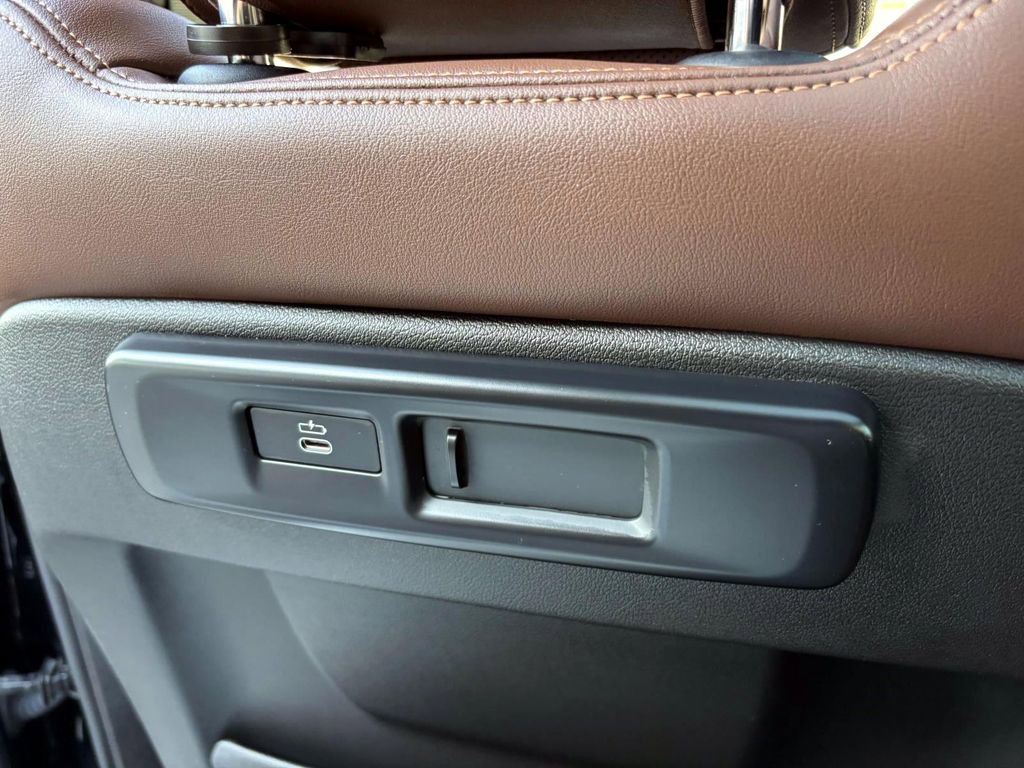 Used 2023 BMW X5 xDrive40i w/ Premium Package image 33